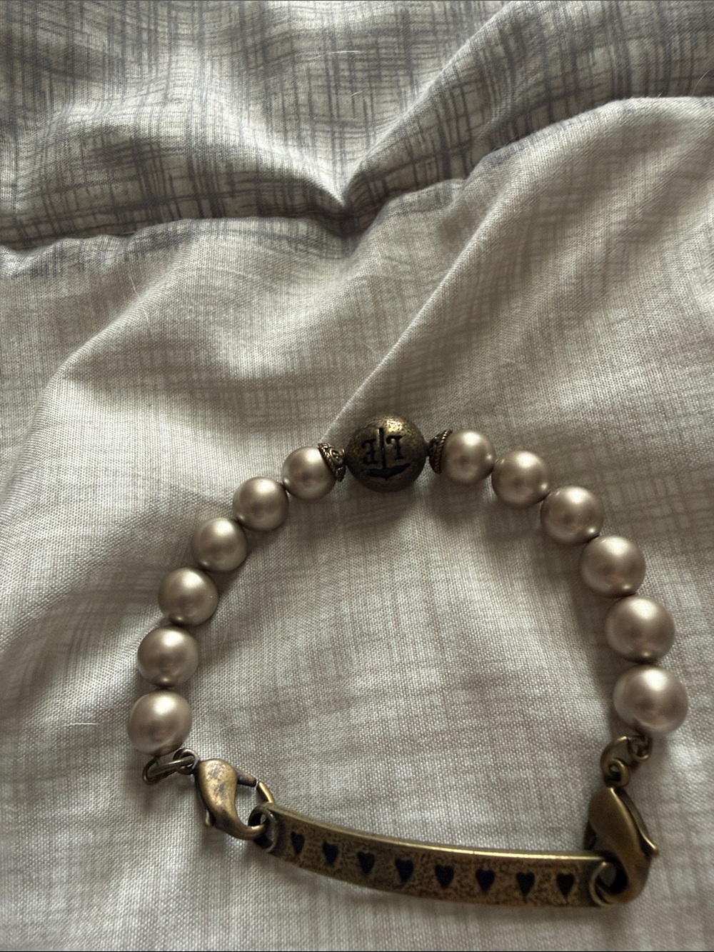 Vintage-Inspired Champagne Pearl Bracelet with Antique Gold Bar
